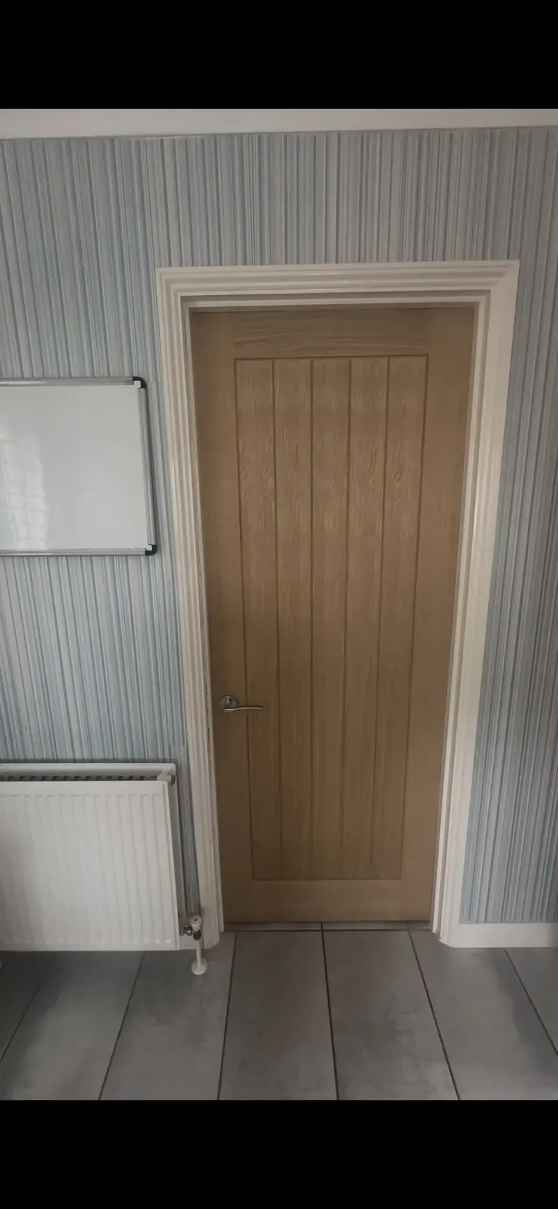 Oak internal door fitting